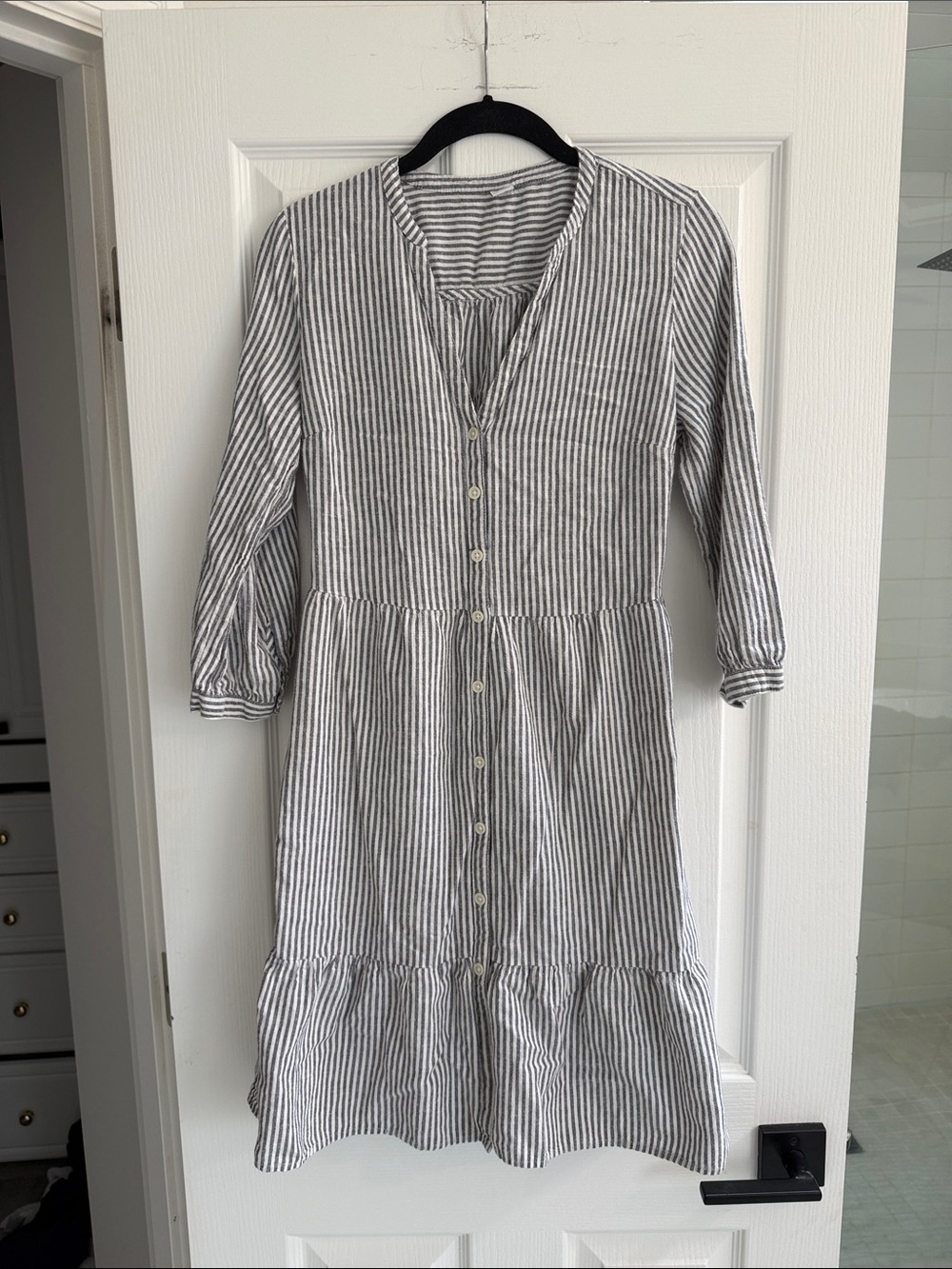 Old Navy Striped Button-Front Long Sleeve Dress in White and Gray